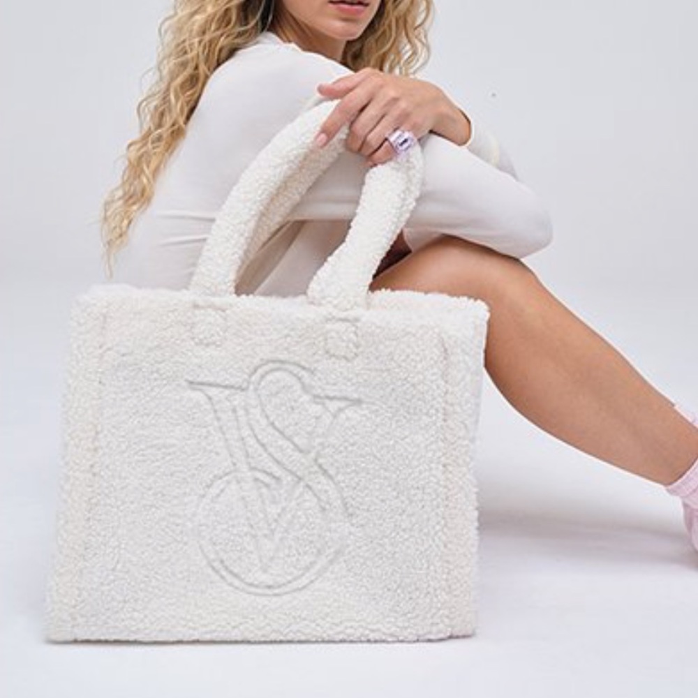 BRAND NEW! Victoria’s Secret Tote!